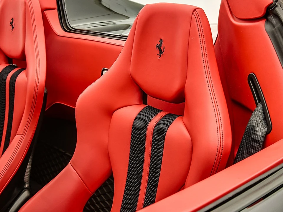 2016 Ferrari 458 Speciale Aperta - Image 24 of 31