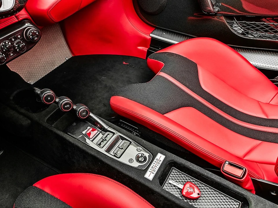 2016 Ferrari 458 Speciale Aperta - Image 15 of 31
