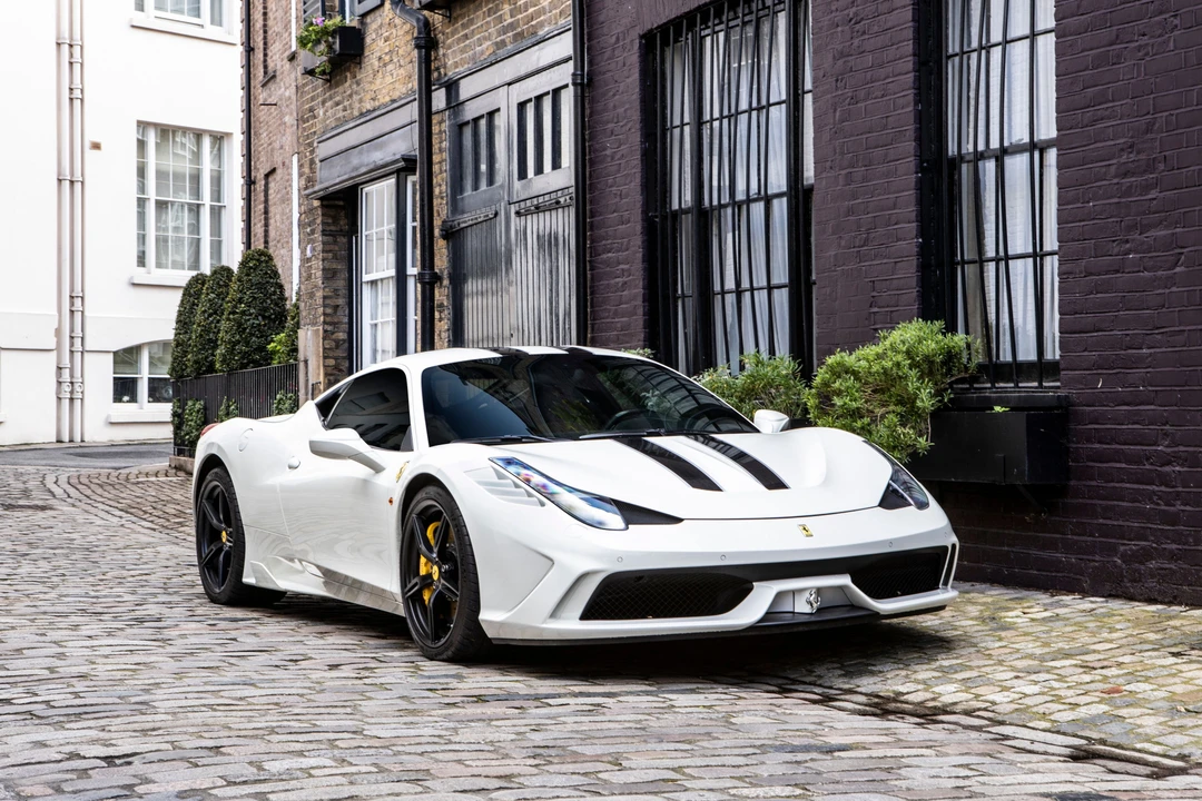 2016 Ferrari 458 Speciale - Image 2 of 31