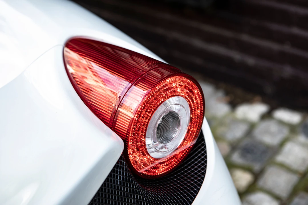 2016 Ferrari 458 Speciale - Image 7 of 31