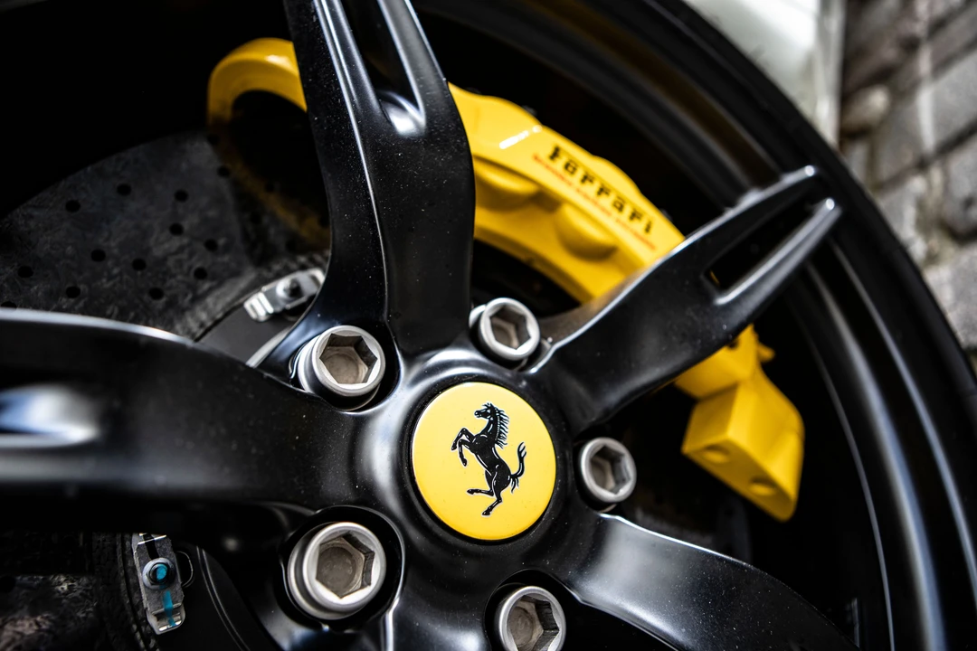 2016 Ferrari 458 Speciale - Image 3 of 31