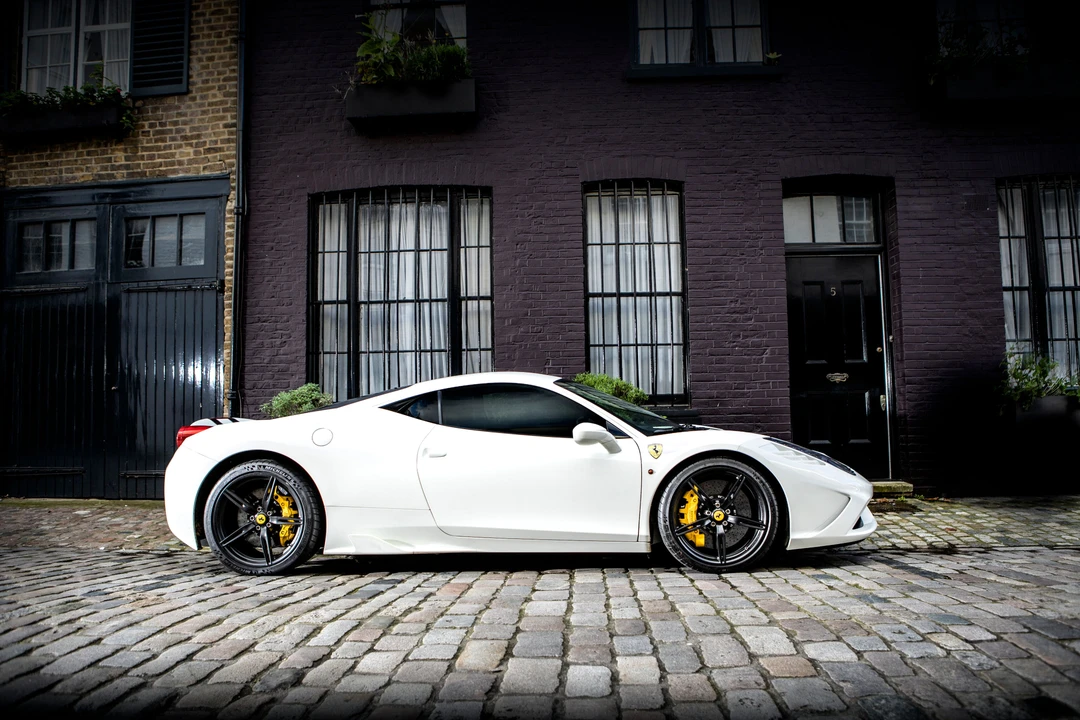 2016 Ferrari 458 Speciale - Image 5 of 31