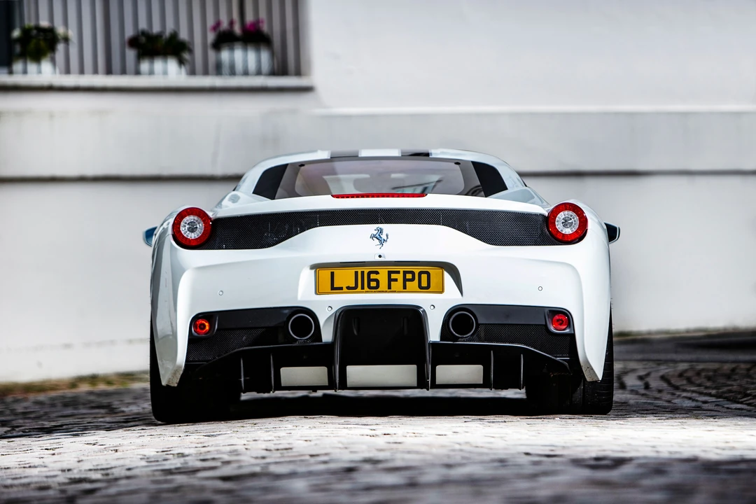 2016 Ferrari 458 Speciale - Image 7 of 31