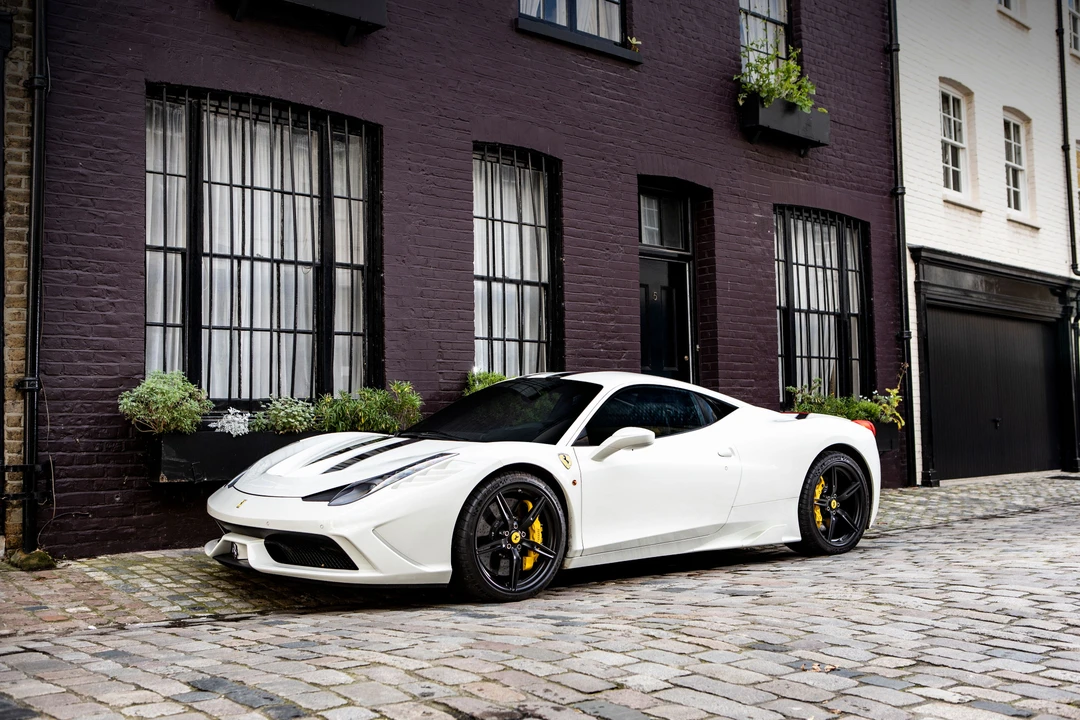 2016 Ferrari 458 Speciale - Image 2 of 31