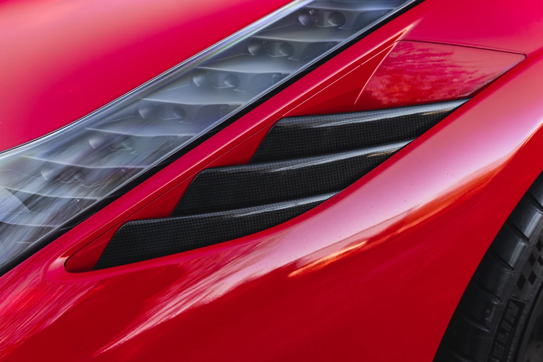 2016 Ferrari 458 Speciale - Image 29 of 31