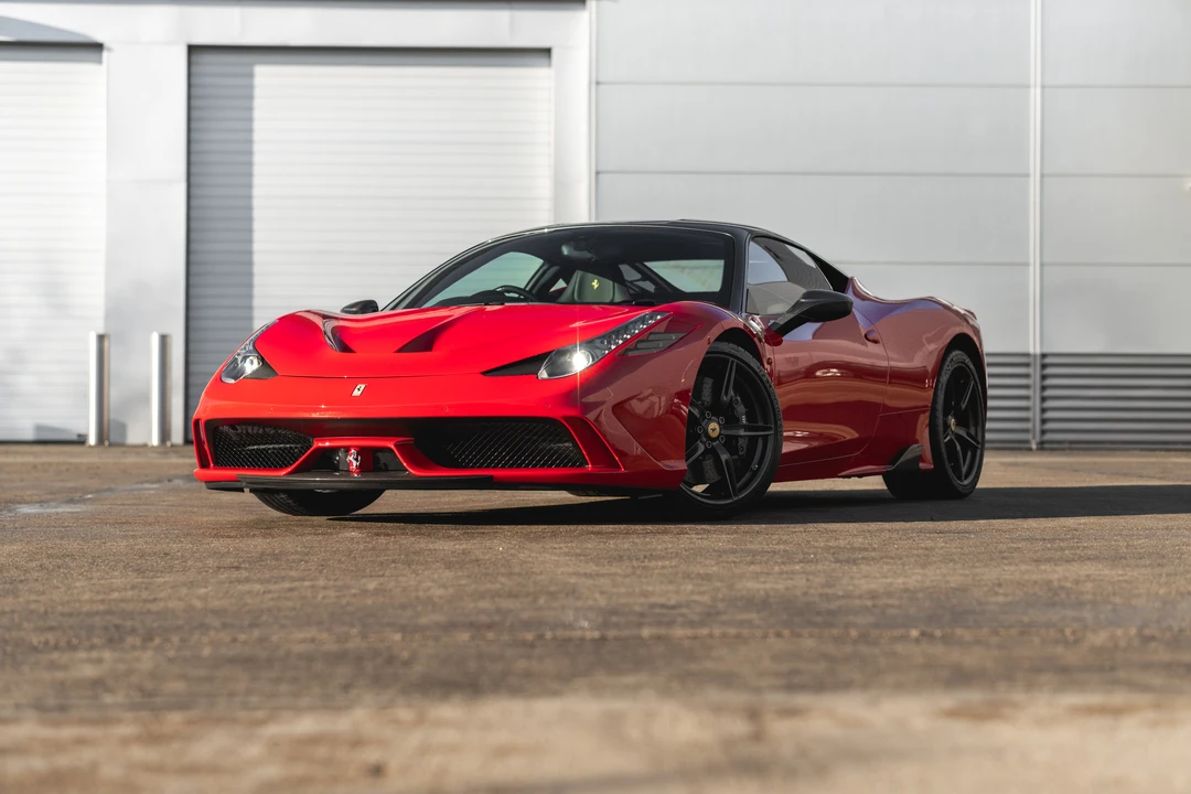 2016 Ferrari 458 Speciale - Image 9 of 31