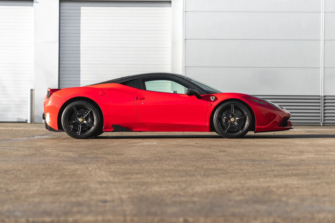 2016 Ferrari 458 Speciale - Image 4 of 31