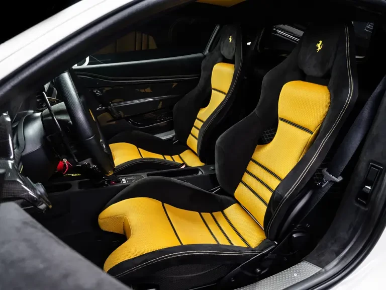 2016 Ferrari 458 Speciale - Image 10 of 31