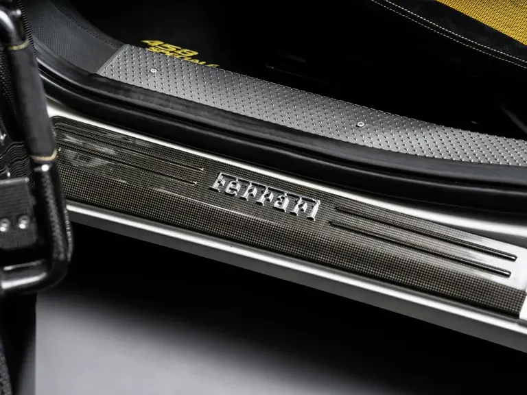 2016 Ferrari 458 Speciale - Image 12 of 31