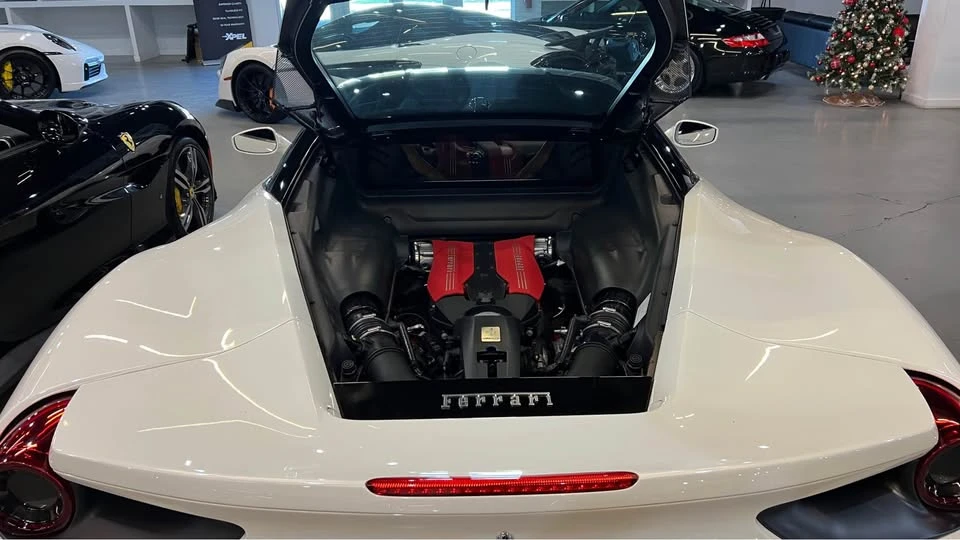 2016 Ferrari 488 GTB - Image 14 of 15