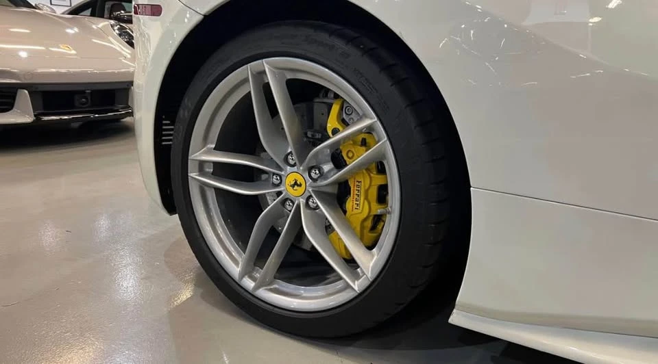 2016 Ferrari 488 GTB - Image 7 of 15