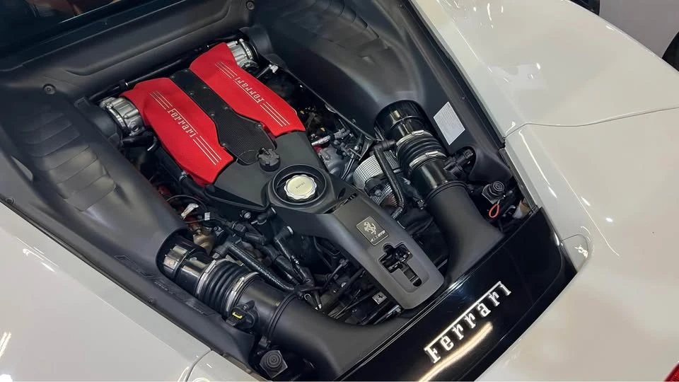 2016 Ferrari 488 GTB - Image 15 of 15