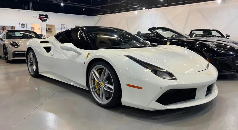 2016 Ferrari 488 GTB - Image 2 of 16