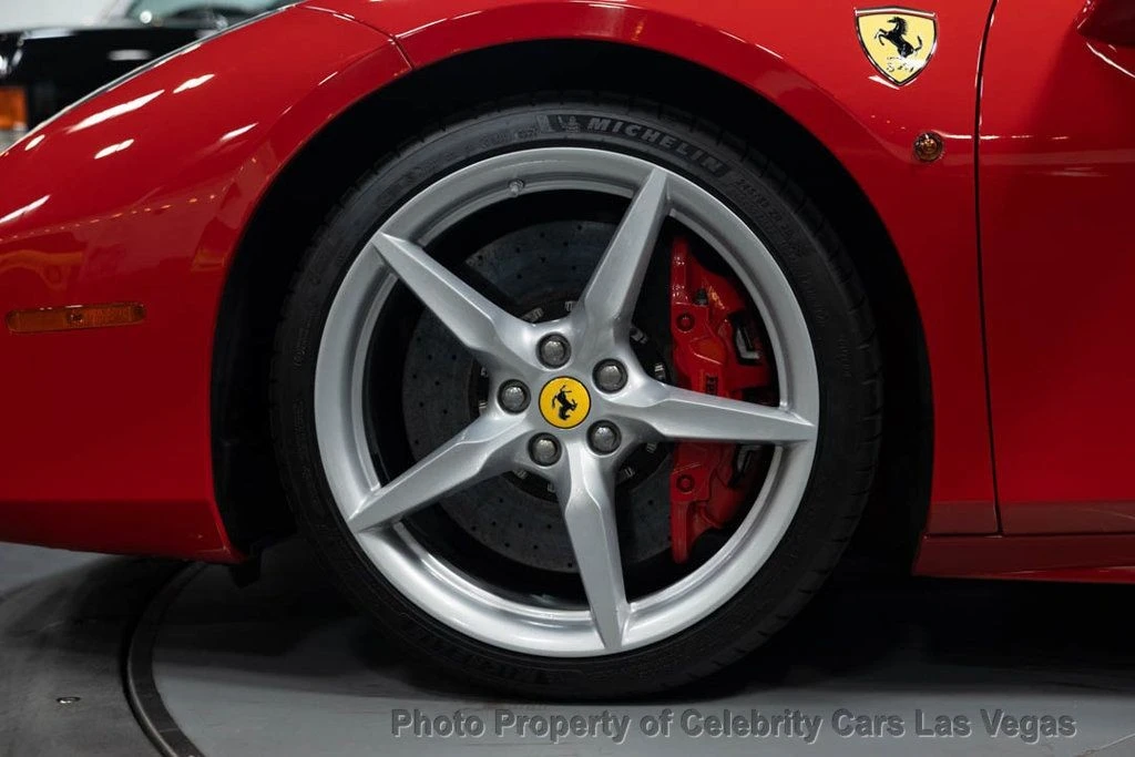 2016 Ferrari 488 GTB - Image 5 of 12