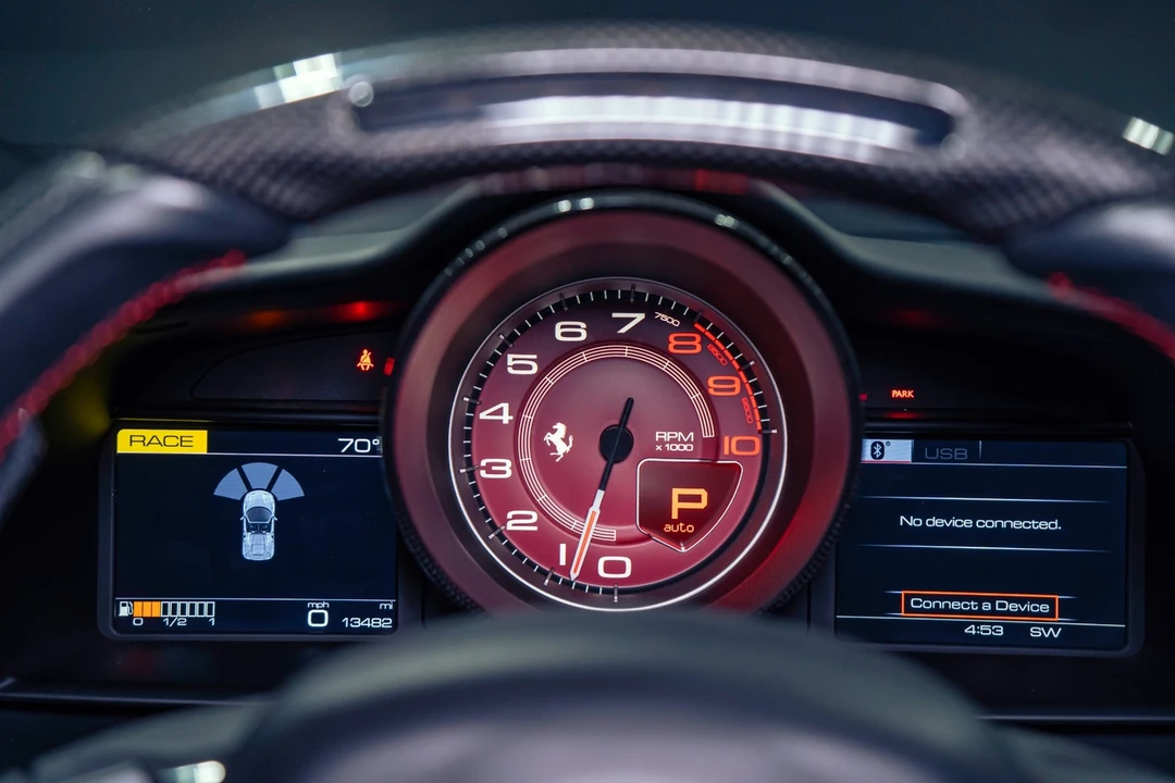 2016 Ferrari 488 GTB - Image 28 of 31