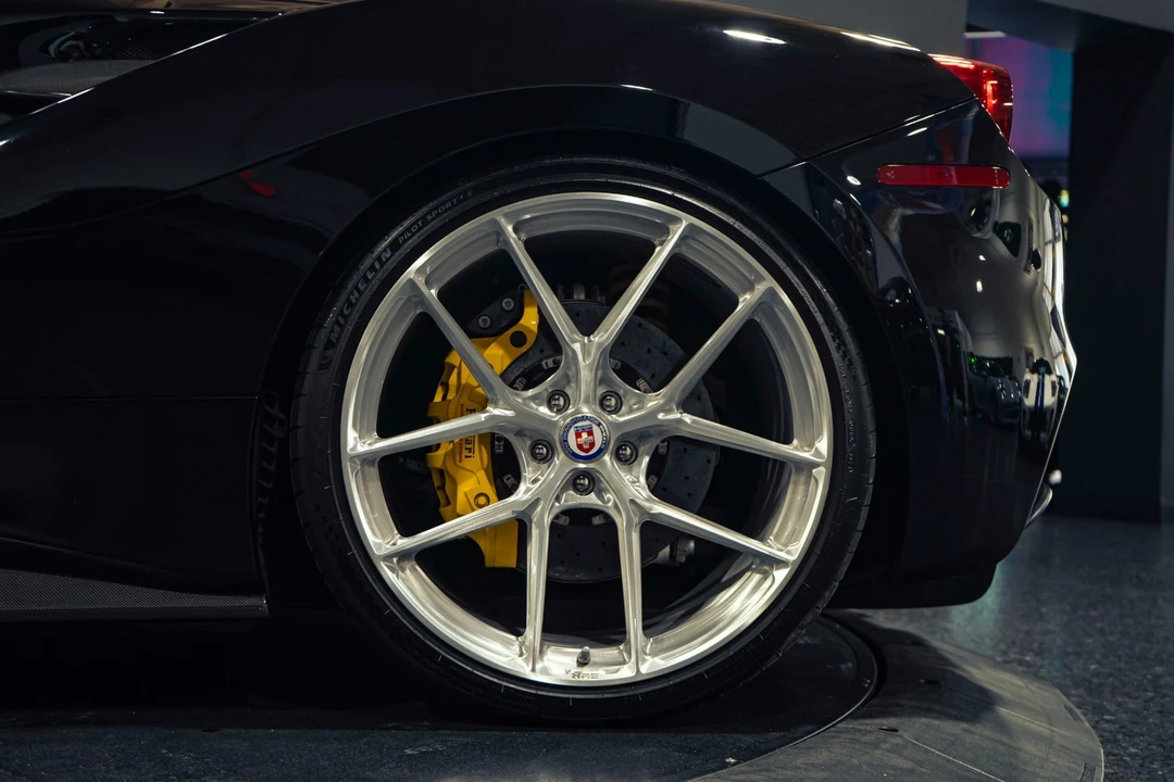 2016 Ferrari 488 GTB - Image 12 of 31