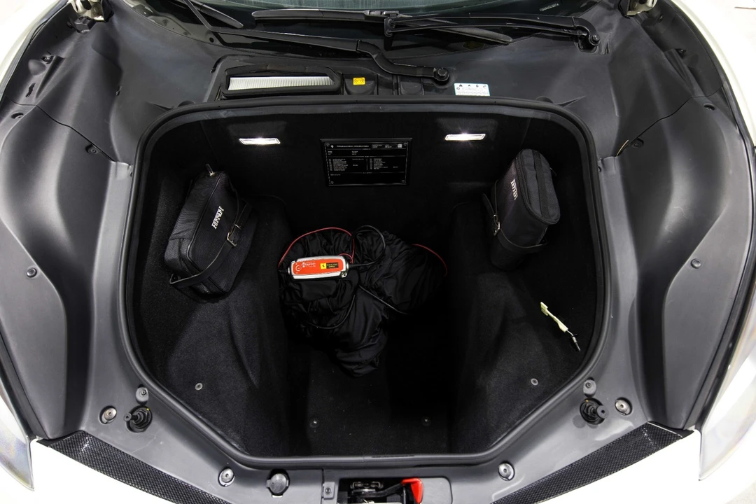 2016 Ferrari 488 GTB - Image 27 of 31