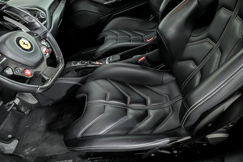 2016 Ferrari 488 GTB - Image 15 of 25
