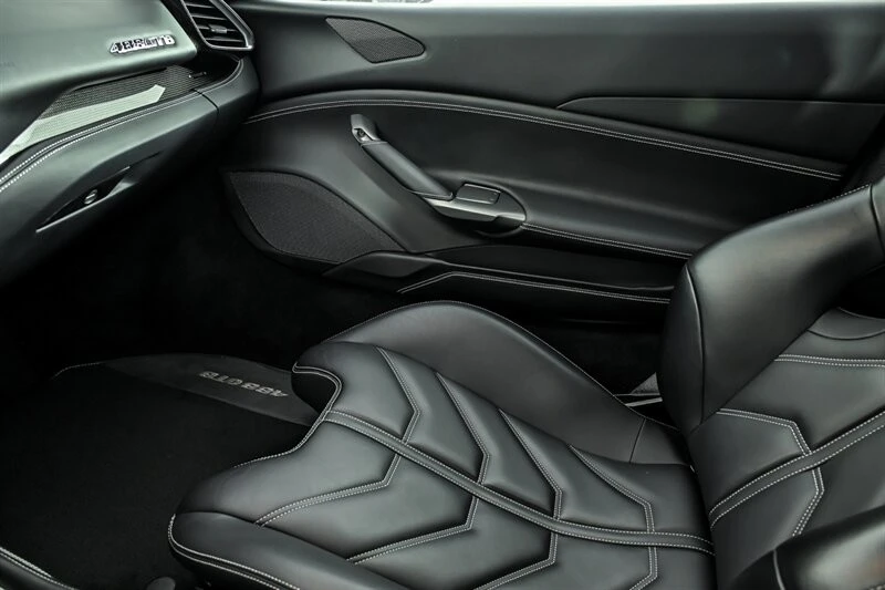 2016 Ferrari 488 GTB - Image 25 of 25