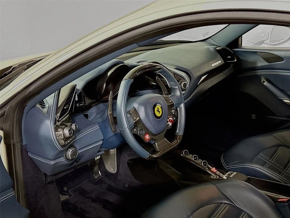 2016 Ferrari 488 GTB - Image 12 of 12