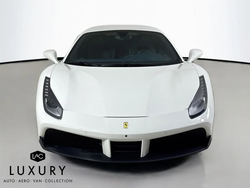 2016 Ferrari 488 GTB - Image 10 of 12