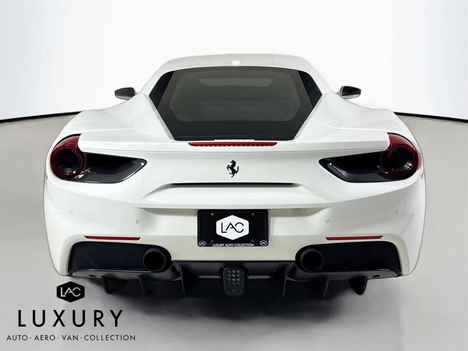 2016 Ferrari 488 GTB - Image 5 of 12