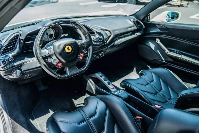2016 Ferrari 488 GTB - Image 12 of 18