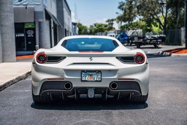 2016 Ferrari 488 GTB - Image 7 of 18