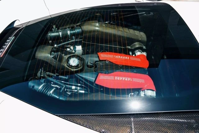 2016 Ferrari 488 GTB - Image 11 of 18