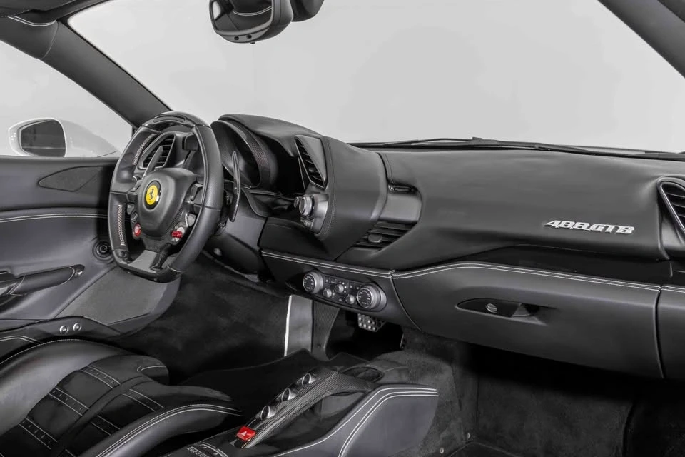 2016 Ferrari 488 GTB - Image 18 of 19