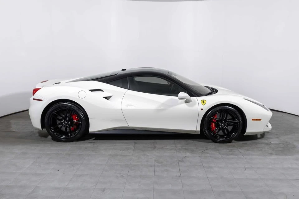 2016 Ferrari 488 GTB - Image 3 of 19