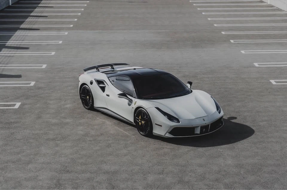 2016 Ferrari 488 GTB - Image 2 of 9