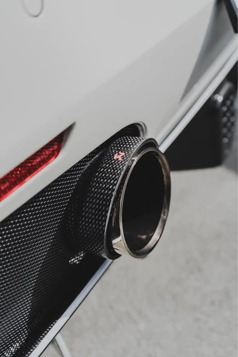 2016 Ferrari 488 GTB - Image 4 of 9