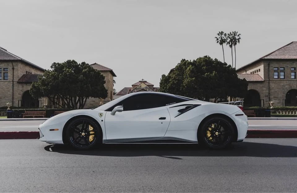 2016 Ferrari 488 GTB - Image 8 of 9