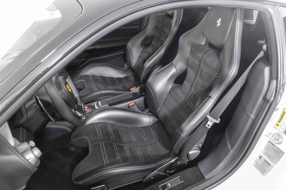 2016 Ferrari 488 GTB - Image 12 of 19