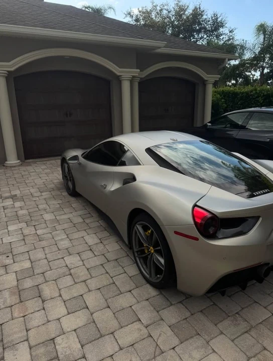 2016 Ferrari 488 GTB - Image 4 of 6