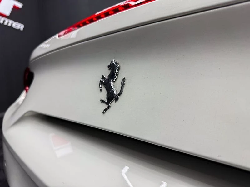 2016 Ferrari 488 GTB - Image 11 of 18