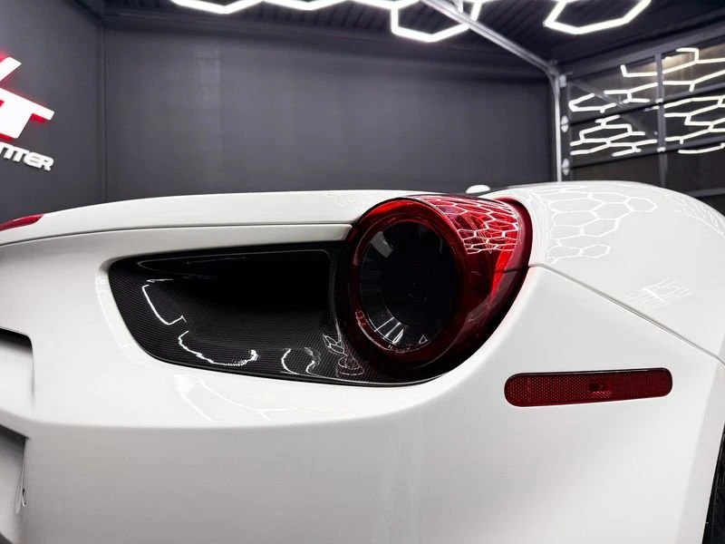 2016 Ferrari 488 GTB - Image 12 of 18