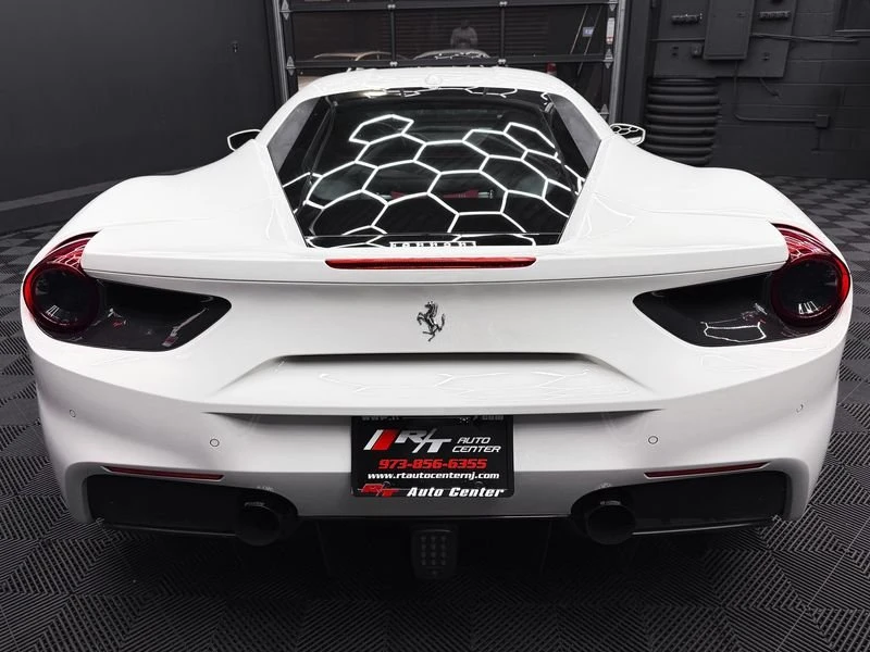 2016 Ferrari 488 GTB - Image 5 of 18