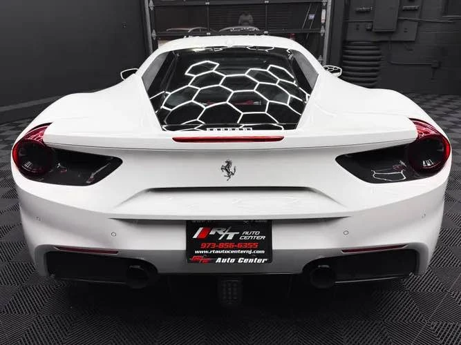 2016 Ferrari 488 GTB - Image 4 of 13