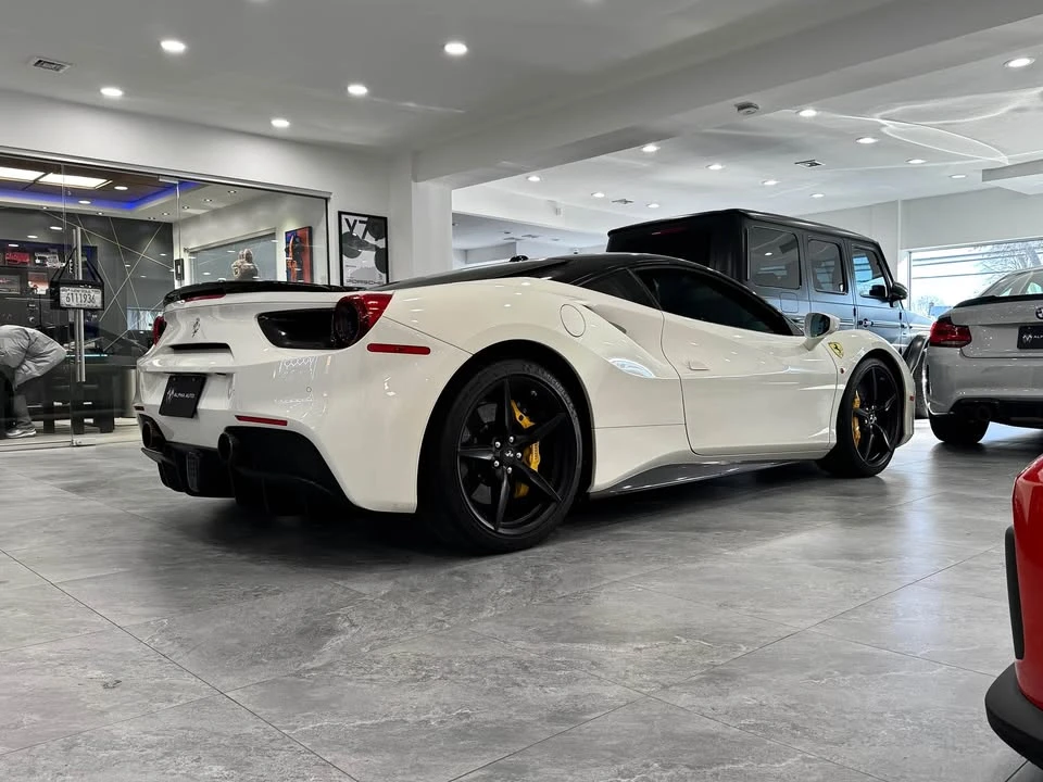 2016 Ferrari 488 GTB - Image 4 of 14