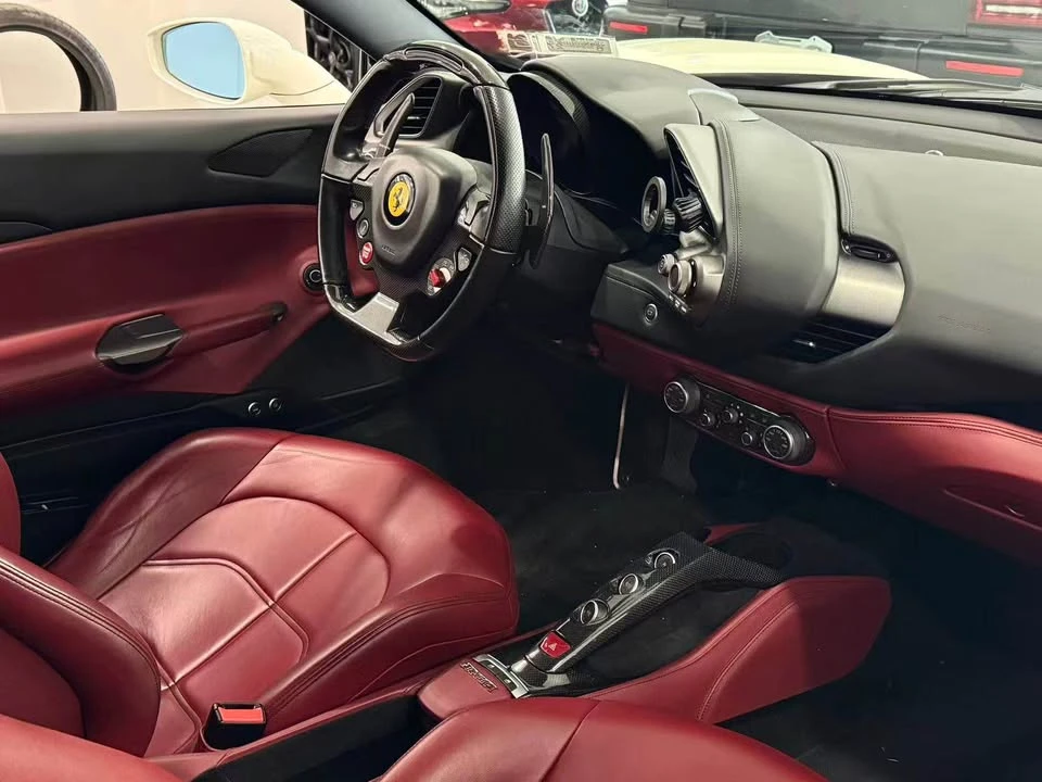 2016 Ferrari 488 GTB - Image 4 of 20