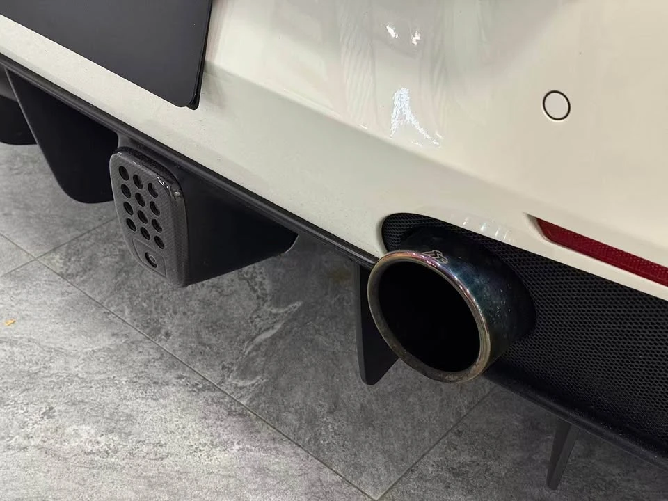 2016 Ferrari 488 GTB - Image 15 of 20