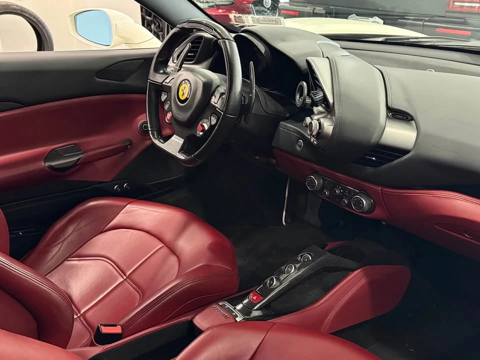 2016 Ferrari 488 GTB - Image 10 of 14