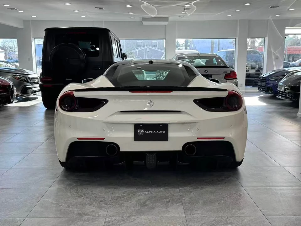 2016 Ferrari 488 GTB - Image 13 of 20