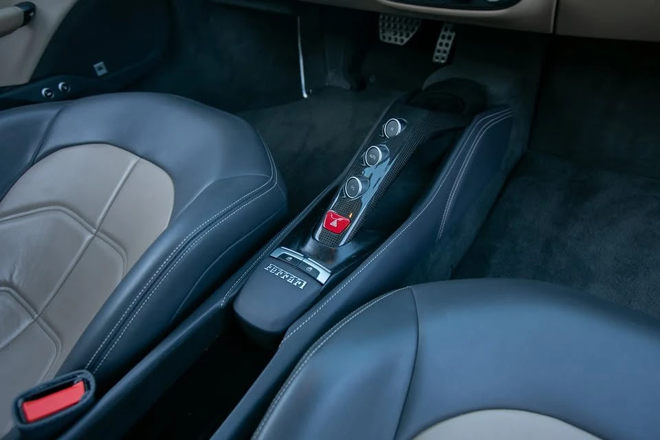 2016 Ferrari 488 GTB - Image 18 of 20