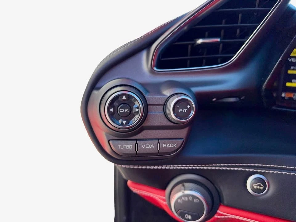 2016 Ferrari 488 GTB - Image 15 of 19