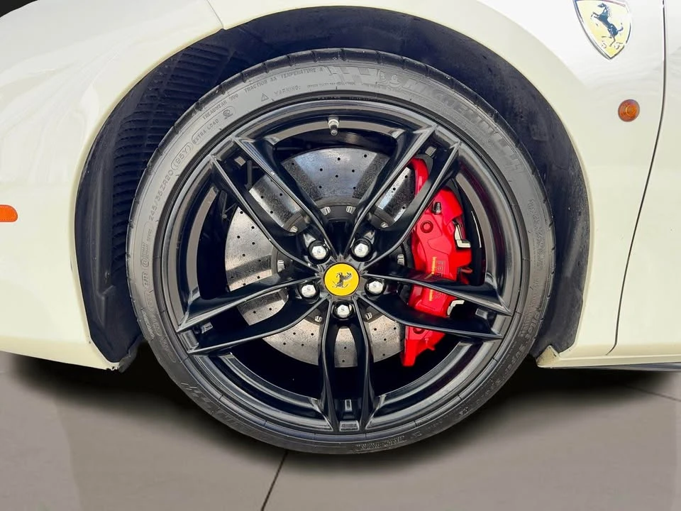 2016 Ferrari 488 GTB - Image 9 of 19