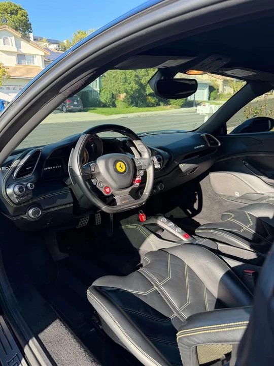 2016 Ferrari 488 GTB - Image 3 of 5