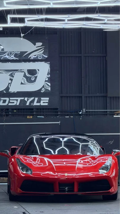 2016 Ferrari 488 GTB - Image 4 of 5